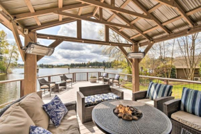 Spacious Lakefront Olympia Hideout with Deck!